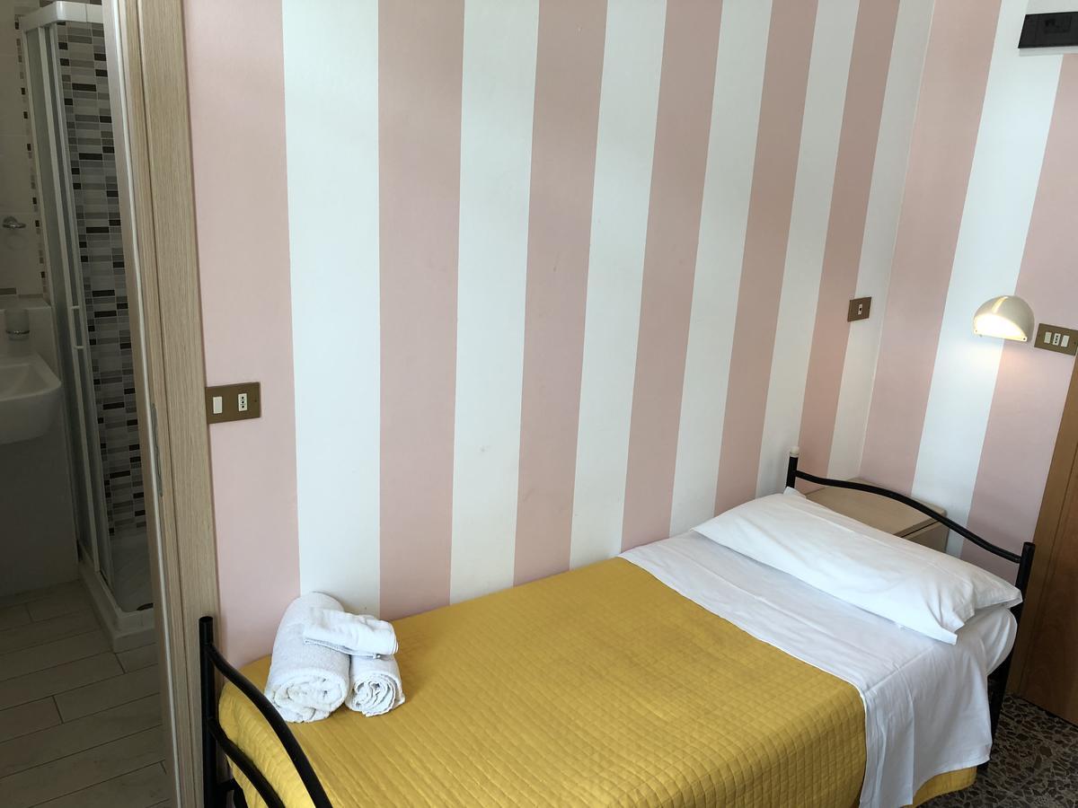 Beach Hotel Clerice 리미니 외부 사진