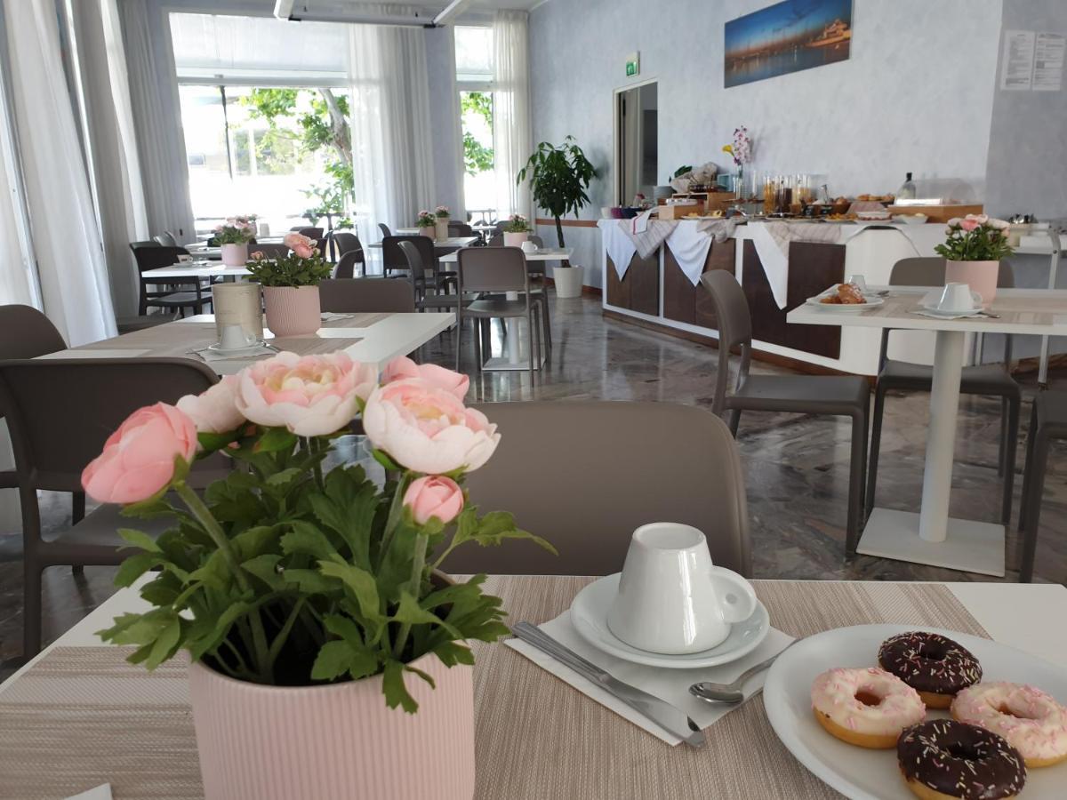 Beach Hotel Clerice 리미니 외부 사진